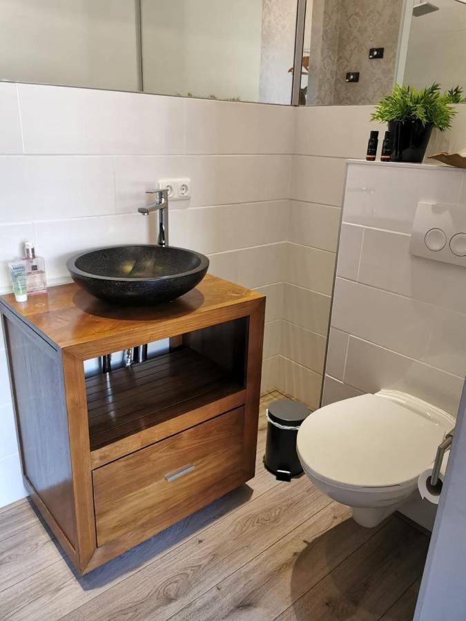 B&B De Notaris Assen Esterno foto